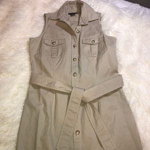 Banana Republic Safari Sleeveles Button Down Dress